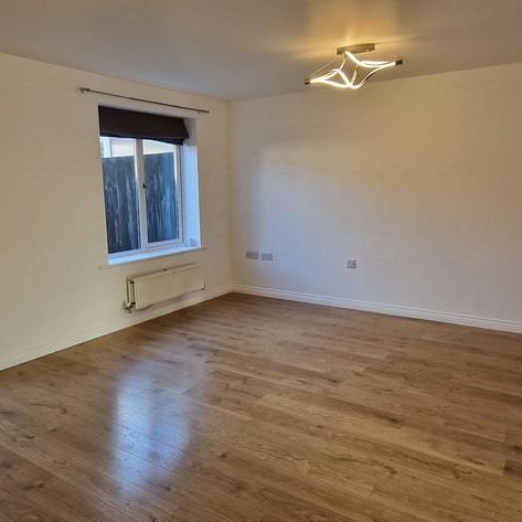 4 bedroom townhouse to rent - Photo 1