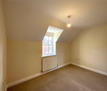 2 bedroom end of terrace house to rent - Photo 2