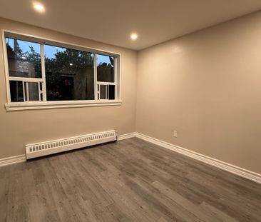 For Lease - 40 Torbolton Drive Unit# 2, Toronto, Ontario - Photo 5