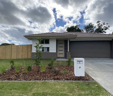 Spacious Family Home with Solar - Photo 3