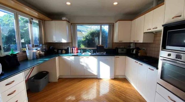 Family Living - Photo 1