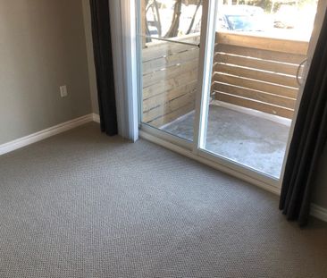 For Lease - 30 Loggers Run Unit# 1, Barrie, Ontario - Photo 3