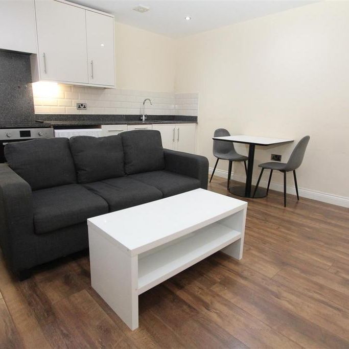 2 bedroom flat to rent - Photo 1