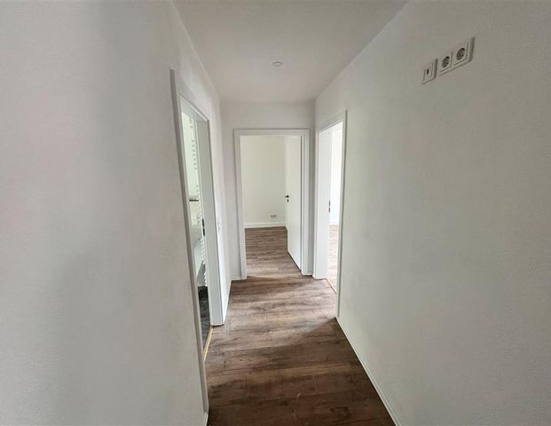 Erstbezug nach Modernisierung – 2-Zimmer-Wohnung mit Garten in ruhiger Lage von Eisenach - Photo 1