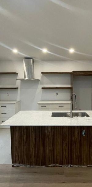 Lumineuse Maison à Louer au Lac Supérieur - Photo 1