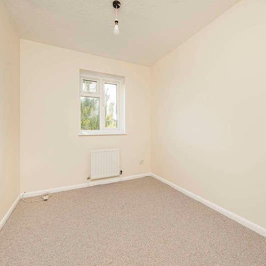 Chiltern Court , Widmore Road, UB8 - Photo 1