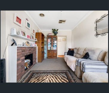 Spacious Family Haven with Huge Shed & Entertaining Area - Photo 2