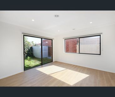 3/1A Myamyn Street, Braybrook, Vic 3019 - Photo 3