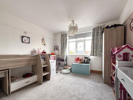 3 bedroom semi-detached house to rent - Photo 5