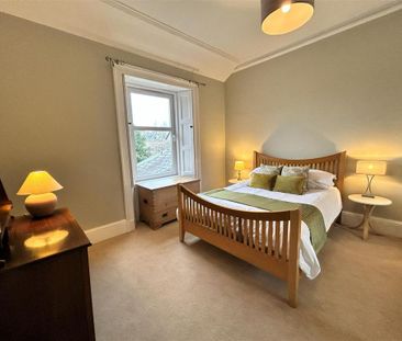 3 bedroom maisonette to rent - Photo 1