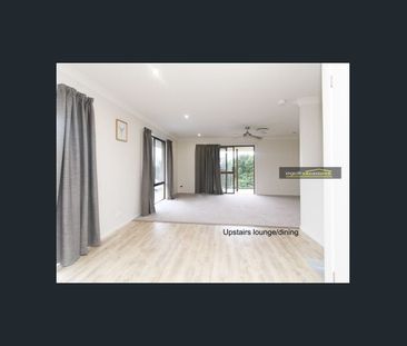 DUAL LIVING POSSIBILITY- 2 kitchens, 4 bedrooms, 3 bathrooms - Photo 1