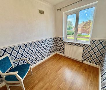 3 bedroom semi-detached house to rent - Photo 5