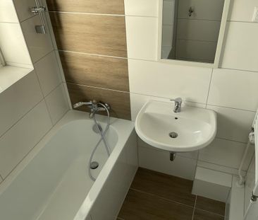 Moderne helle 3-Zimmer-Wohnung mit Balkon und Fahrstuhl! - Photo 6