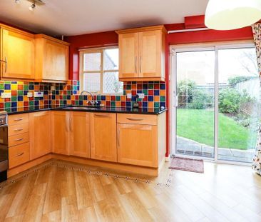 3 bedroom link detached house to rent - Photo 2