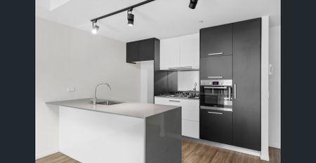 10th Floor Apartment in South Brisbane - Arena On Edmondstone - Photo 5