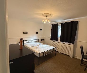 1 Bed Flat, Ashton Road, E15 - Photo 2