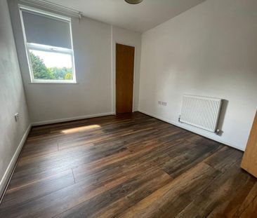 2 bedroom Flat To Let - Photo 6