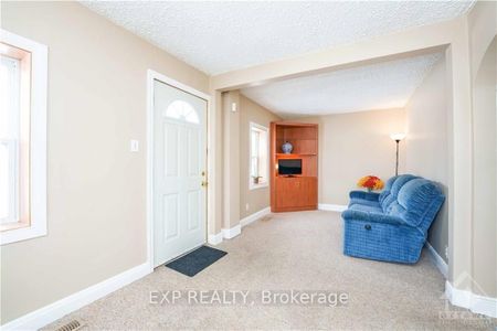 For Lease - 310 Shakespeare Street, Vanier and Kingsview Park, Ontario - Photo 3