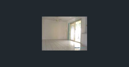 Stylish, Spacious Living in a Prime Location! - Photo 3