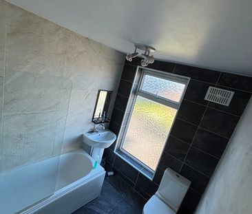 Room in a Shared House, Vinery Terrace, LS9 - Photo 5