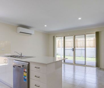 Spacious 4 Bedroom Pimpama Home - Photo 4