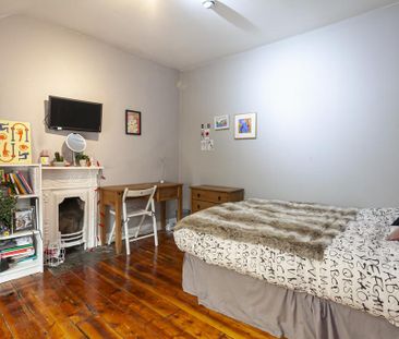 6 bedroom terraced house to rent - Photo 4