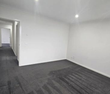 1 Aliana Close, Truganina VIC 3029 - Photo 5