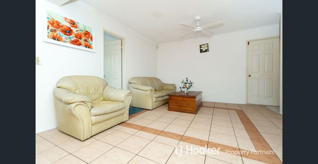 Spacious 5-Bedroom Family Home in Sought-after Forest Lake A Perfect Blend of Comfort & Convenience - Photo 1