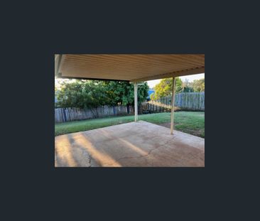 Spacious Family Home with Multiple Living Areas - Photo 6