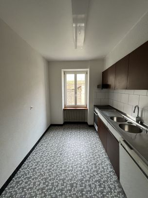 Court, joli 3 pièces avec jardin commun situé dans un quartier calme - Photo 1