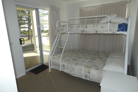 1/27 Wharf Street, Tuncurry NSW 2428 - Apartment For Rent | Domain - Photo 4