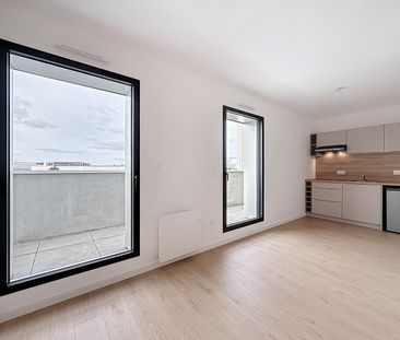 APPARTEMENT T1 REIMS CHAMP DE MARS - Photo 2