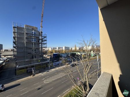 2-Zimmer-Wohnung mit Loggia und Einbauküche – perfekt für Singles &#038; Jungpaare - Foto 3