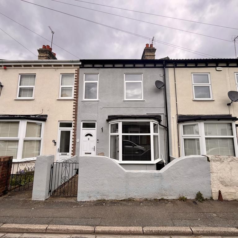 3 bedroom terraced house to rent - Photo 1