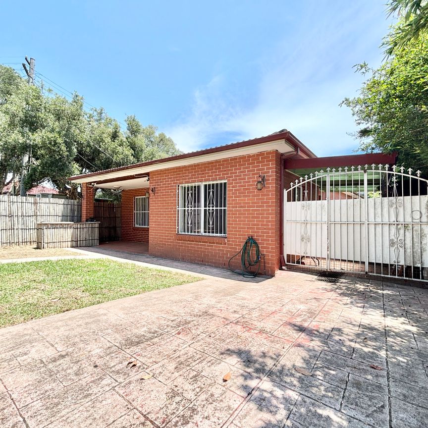 31 Courallie Avenue, Homebush West NSW 2140 - House For Rent | Domain - Photo 1