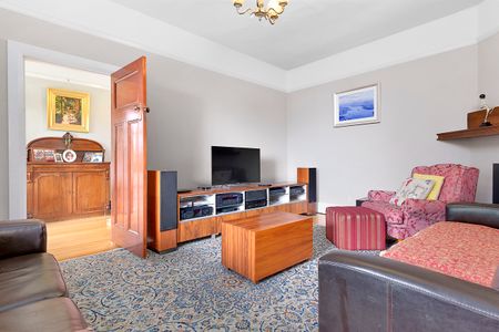 12 Braddon Avenue, 7005, Sandy Bay - Photo 2