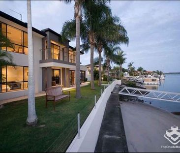 Waterfront Residence for Large Boat - Photo 6