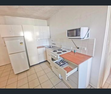 55/3049 Surfers Paradise Boulevard, Surfers Paradise, Qld 4217 - Photo 2