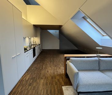 3.5 Zimmer Attikawohnung für Desingliebhaber - Photo 1