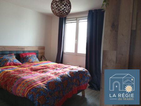 Location Appartement 4 pièces 79m² FITILIEU 38490 - Photo 2