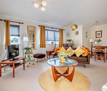 2 bedroom flat to rent - Photo 4