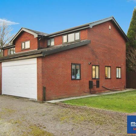 4 bedroom detached house to rent - Photo 3