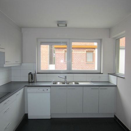 Mooi en ruim appartement van 97m2 met 2 terrassen van 11m2, garage en kelderberging - Photo 5