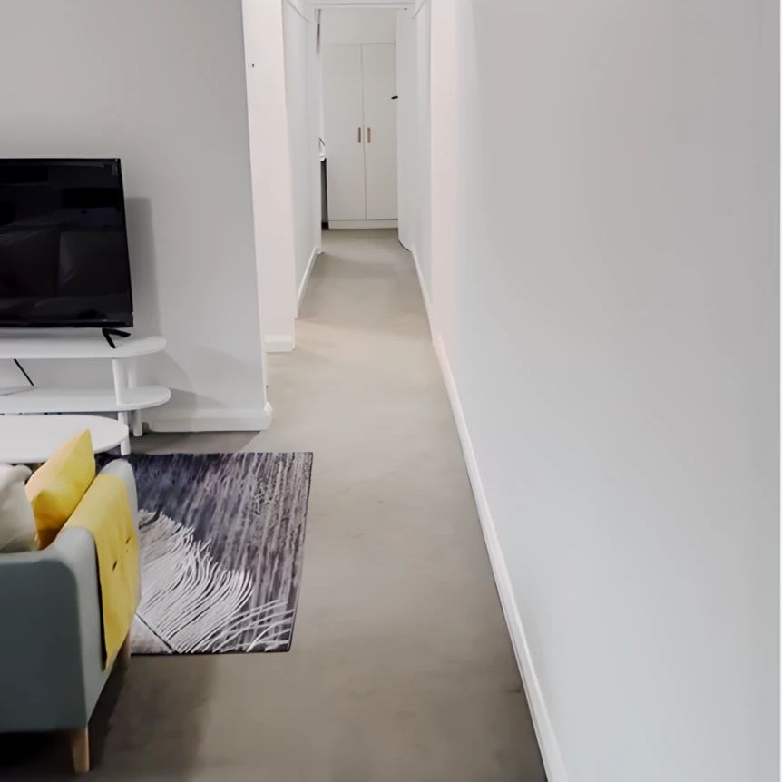 2 bed 1 bath - Photo 1