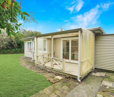 Comfort, Convenience & Space - Photo 2