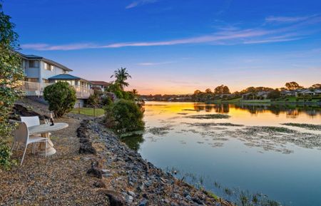 18 Saint Ives Drive, Robina, QLD 4226 - Photo 5