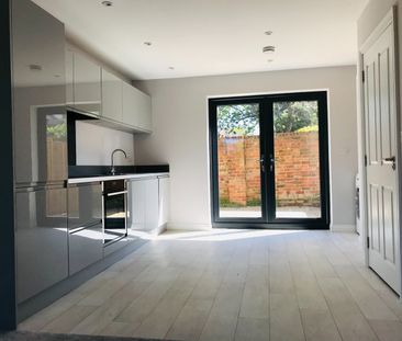 2 Bed End Terrace, Pell Street, RG1 - Photo 5