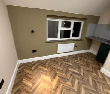 Studio Flat, Weald Rise, HA3 - Photo 2