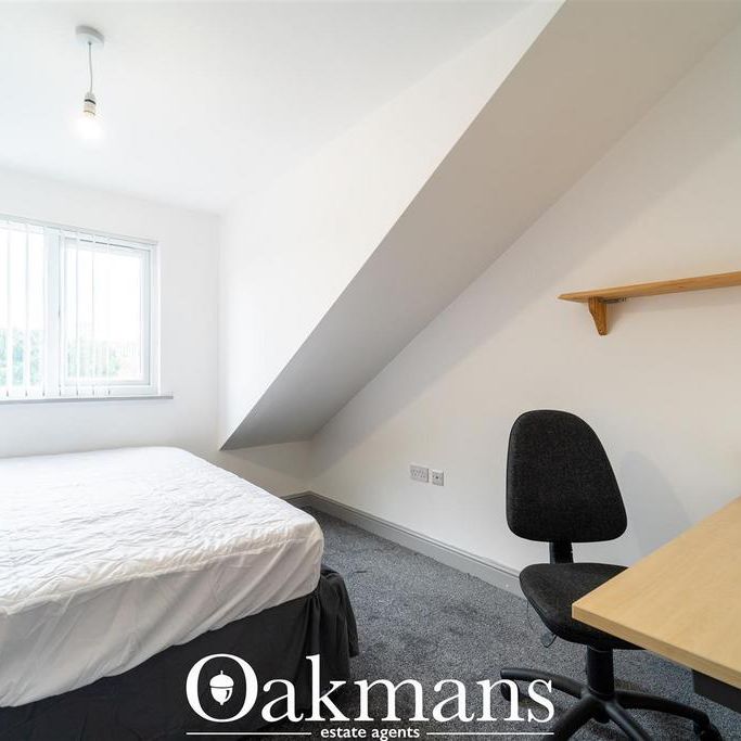 6 bedroom house to rent - Photo 1