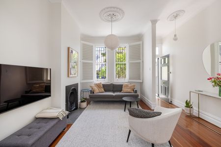 13 West Avenue, Darlinghurst NSW 2010 - Terrace For Rent | Domain - Photo 2